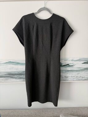 Kit and Ace Serenity Holiday Dress – Charcoal Grey – Size 4